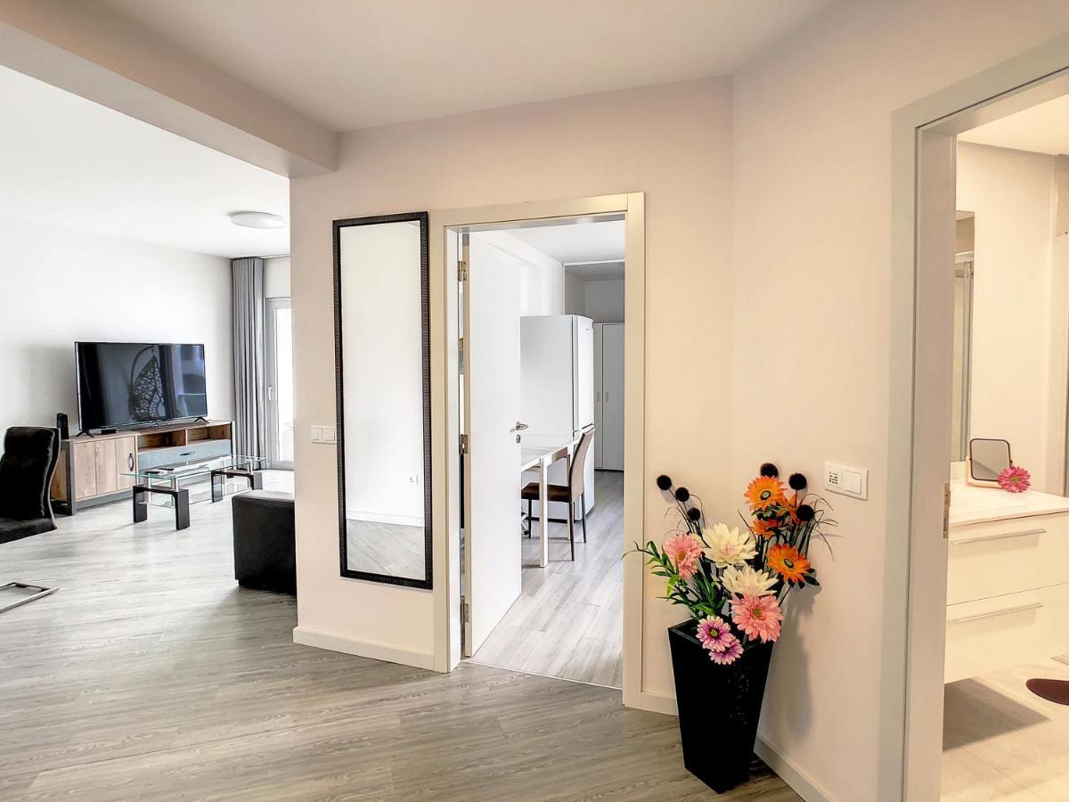 Rainbow Apartment By Lovelystay Funchal  Exteriör bild