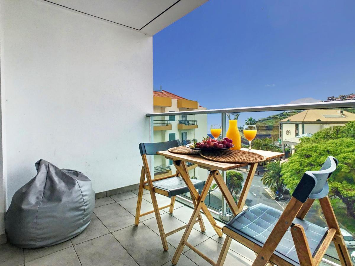 Rainbow Apartment By Lovelystay Funchal  Exteriör bild