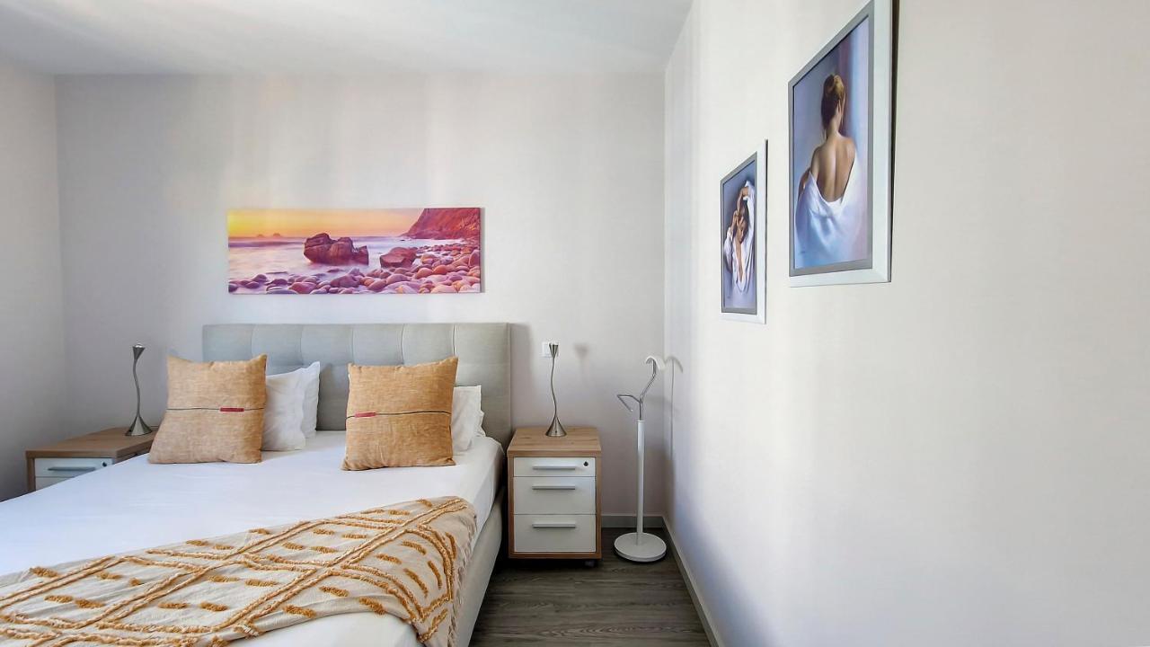 Rainbow Apartment By Lovelystay Funchal  Exteriör bild