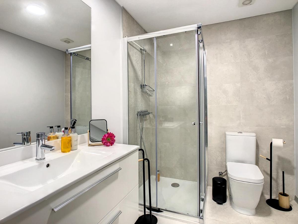 Rainbow Apartment By Lovelystay Funchal  Exteriör bild